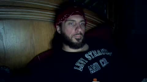 Snapshot of raidersman757 chatting on 12.04.25 hitman online show from 12.04.25