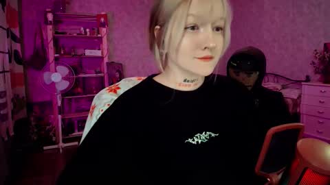 Snapshot of raiingurl chatting on 02.15.26 Kate online show from 02.15.26