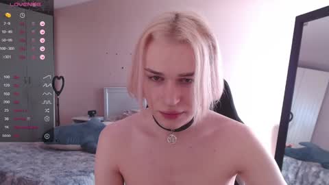 Snapshot of rainbow__salt chatting on 05.18.26 Mike online show from 05.18.26
