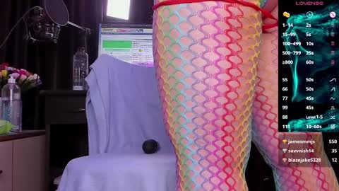 Laura online show from 02.18.25