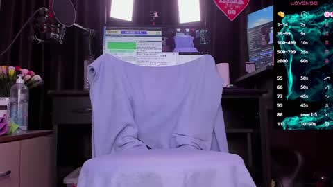 Laura online show from 03.06.25