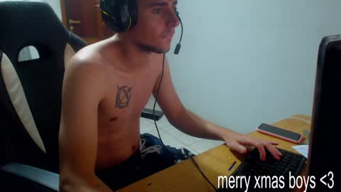 Snapshot of ramisexyloveyou chatting on 12.27.24 Ramiro online show from 12.27.24