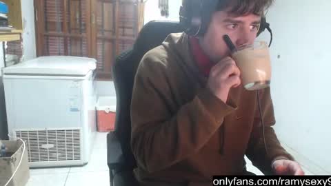 Snapshot of ramisexyloveyou chatting on 06.30.26 Ramiro online show from 06.30.26