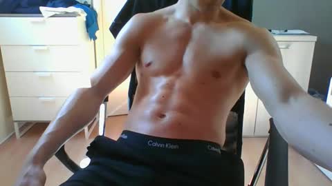 ramonjoosse2001 online show from 04.22.26