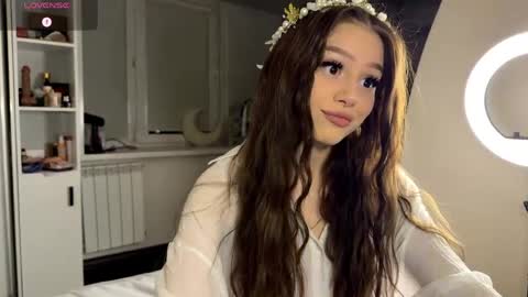 Snapshot of randiburt_ chatting on 03.28.26 Luna online show from 03.28.26