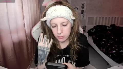 Snapshot of rapunzel_cute chatting on 03.01.26 Rapunzel online show from 03.01.26