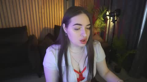 Snapshot of rapunzelangel chatting on 06.03.26 rapunzelangel online show from 06.03.26