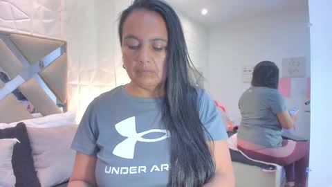 Raquel Moore  online show from 03.22.26