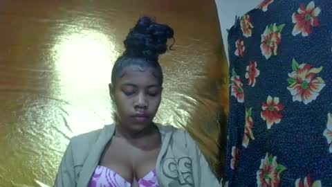 Snapshot of rasoaa chatting on 06.26.26 Rasoaa online show from 06.26.26
