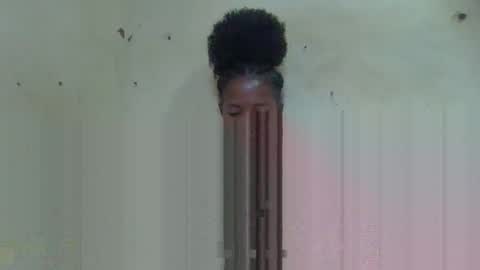 Snapshot of rasoanirinaa chatting on 02.28.26 rasoanirinaa online show from 02.28.26