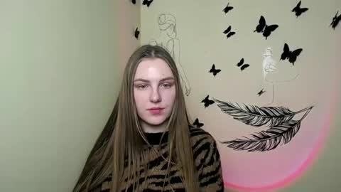 Snapshot of raspberry0101 chatting on 12.15.24 raspberry0101 online show from 12.15.24