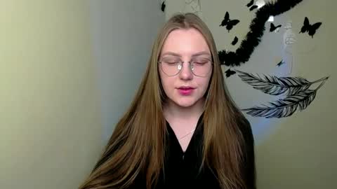 Snapshot of raspberry0101 chatting on 02.23.25 raspberry0101 online show from 02.23.25