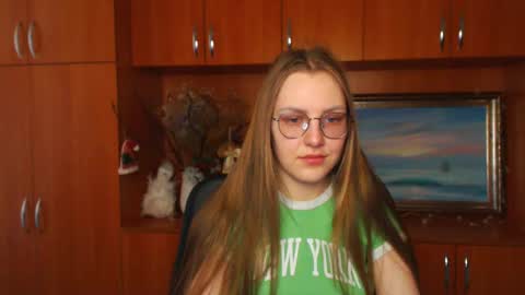 Snapshot of raspberry0101 chatting on 02.25.25 raspberry0101 online show from 02.25.25