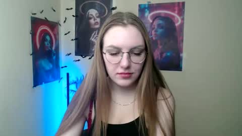 Snapshot of raspberry0101 chatting on 11.16.25 raspberry0101 online show from 11.16.25