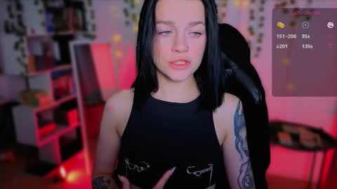 Snapshot of raspberry__girl chatting on 09.18.25 Rita My schedule for this week Thursday-Monday online show from 09.18.25