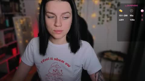 Snapshot of raspberry__girl chatting on 10.04.25 Rita My schedule for this week Thursday-Monday online show from 10.04.25