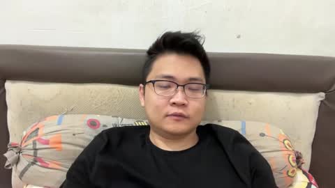 Snapshot of ratedepic17 chatting on 02.03.25 randomnaut online show from 02.03.25