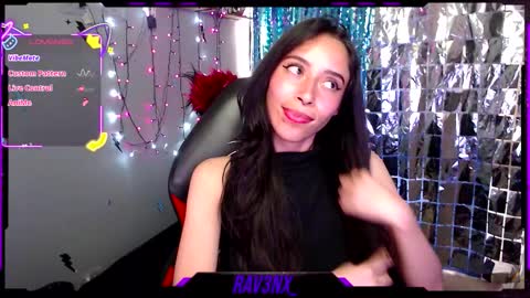 Snapshot of rav3nx_ chatting on 02.19.26 online show from 02.19.26