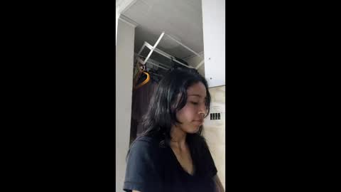 Snapshot of rav3nx_ chatting on 05.31.26 online show from 05.31.26