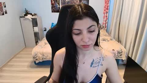 Snapshot of raven_haired_goddess chatting on 02.23.26 raven_haired_goddess online show from 02.23.26