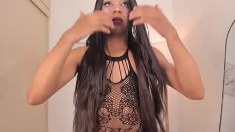 Snapshot of raven_sweets chatting on 07.16.26 Raven online show from 07.16.26