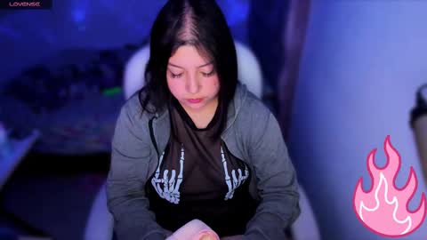 Snapshot of raven_toky0 chatting on 03.07.25 Raven online show from 03.07.25