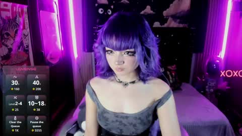 ravencollen online show from 04.15.26