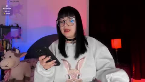 Snapshot of ravendark_666 chatting on 03.19.26 Raven online show from 03.19.26