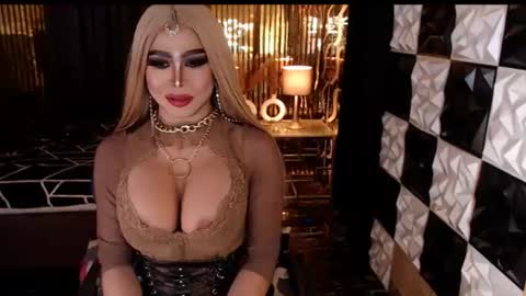 Snapshot of ravenmystiquex chatting on 06.23.26 ravenmystiquex online show from 06.23.26
