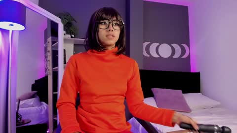 Raven Witch online show from 02.02.25