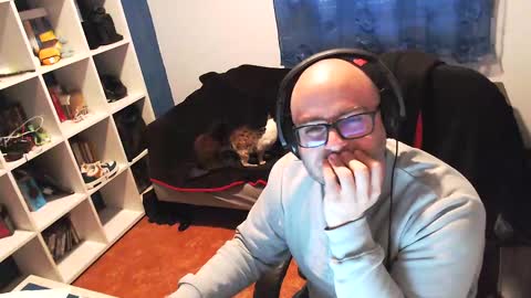 ravingr3d3 online show from 02.21.25