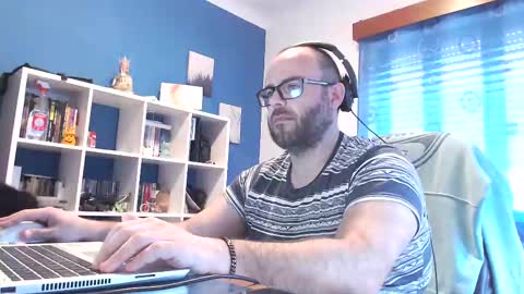 ravingr3d3 online show from 03.12.25