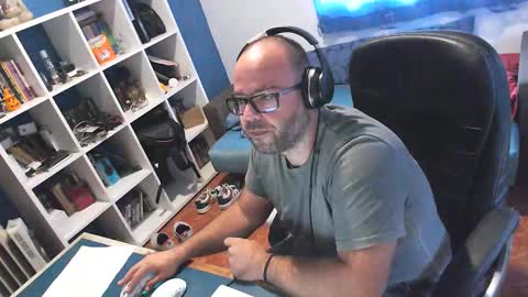 ravingr3d3 online show from 09.18.25