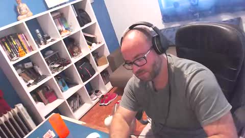 ravingr3d3 online show from 09.20.25