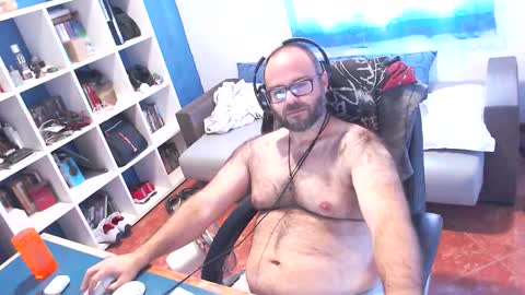 ravingr3d3 online show from 10.06.25