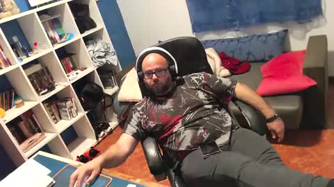 Snapshot of ravingr3d3 chatting on 04.22.26 ravingr3d3 online show from 04.22.26