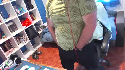 Snapshot of ravingr3d3 chatting on 05.04.26 ravingr3d3 online show from 05.04.26