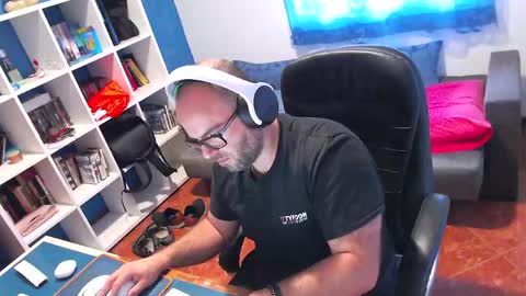 Snapshot of ravingr3d3 chatting on 05.07.26 ravingr3d3 online show from 05.07.26