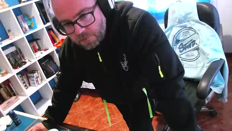 Snapshot of ravingr3d3 chatting on 05.11.26 ravingr3d3 online show from 05.11.26