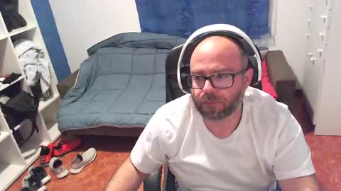 Snapshot of ravingr3d3 chatting on 05.14.26 ravingr3d3 online show from 05.14.26