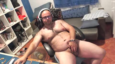 Snapshot of ravingr3d3 chatting on 05.25.26 ravingr3d3 online show from 05.25.26