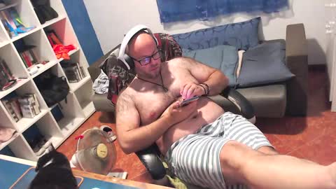 Snapshot of ravingr3d3 chatting on 05.26.26 ravingr3d3 online show from 05.26.26