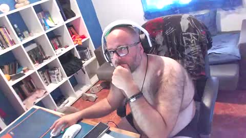 Snapshot of ravingr3d3 chatting on 05.29.26 ravingr3d3 online show from 05.29.26