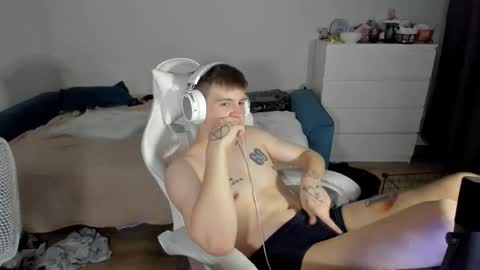 Ray online show from 10.10.25