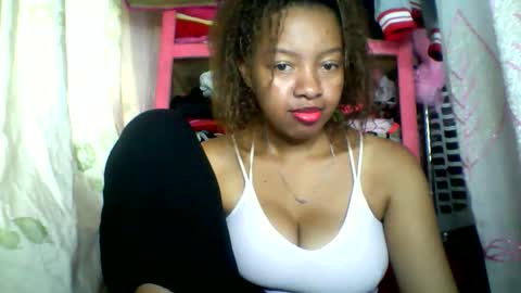 Snapshot of rayana_69 chatting on 05.09.26 rayana_69 online show from 05.09.26