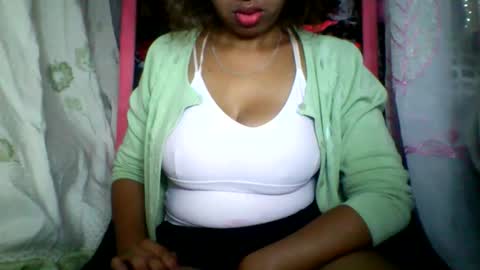 Snapshot of rayana_69 chatting on 05.10.26 rayana_69 online show from 05.10.26