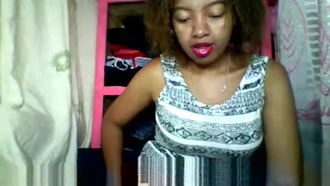 Snapshot of rayana_69 chatting on 05.12.26 rayana_69 online show from 05.12.26