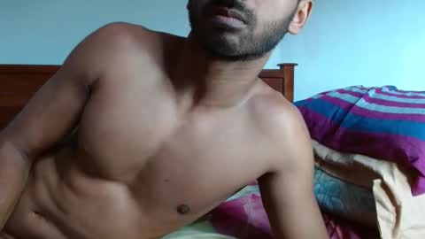 Snapshot of rayannzz chatting on 04.25.26 eyan online show from 04.25.26
