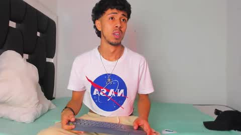 Rayn online show from 10.21.25