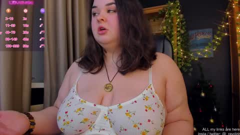 Snapshot of raydirin chatting on 01.10.25 Ray online show from 01.10.25